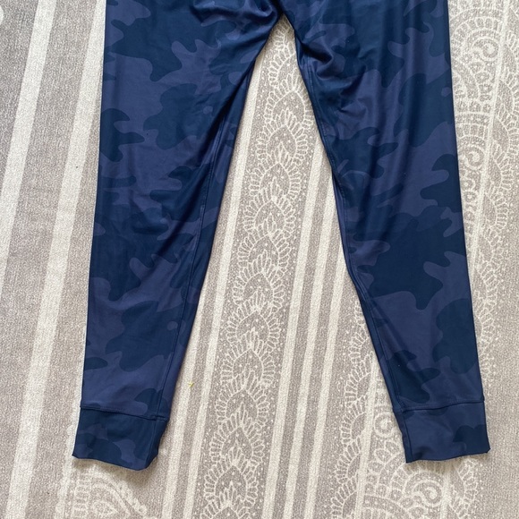 Rhone Reign Midweight Jogger Pants in Outer Space Camo - Picture 9 of 13